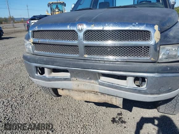 1995 Dodge 2500 with VIN 1B7KF26W3SS313260, listed as a IAAI auction lot 43363948 with 257,086 mi miles and . Bid and sale history available at DreamBid. Image 6.