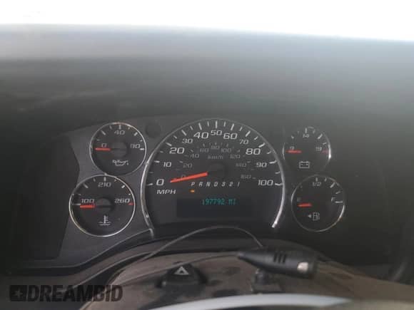 2008 Chevrolet Express Cargo с VIN 1GCGG25C581163225, выставлен на аукционе Copart как лот 84426695 с пробегом 197 792 миль миль и Списание • Salvage title. История ставок и продаж доступна на DreamBid. Изображение 9.