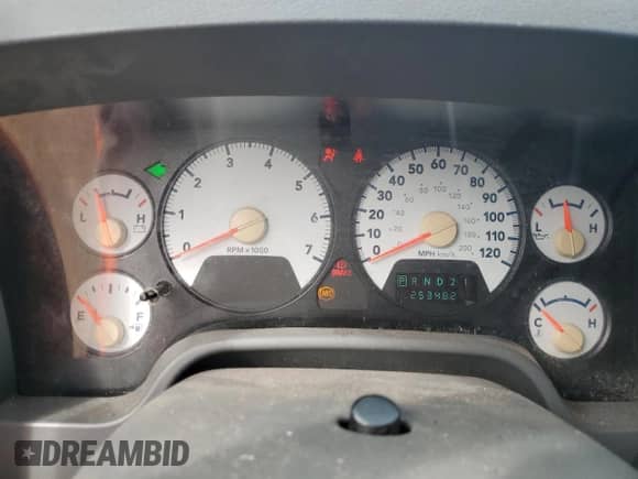 2007 Dodge 1500 SLT с VIN 1D7HU182X7S212122, выставлен на аукционе Copart как лот 82075045 с пробегом 253 482 миль миль и Списание • Salvage title. История ставок и продаж доступна на DreamBid. Изображение 9.