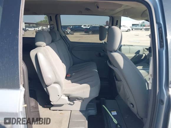 2006 Dodge Grand Caravan SE с VIN 1D4GP24R26B709561, выставлен на аукционе IAAI как лот 43163137 с пробегом 65 186 миль миль и . История ставок и продаж доступна на DreamBid. Изображение 8.