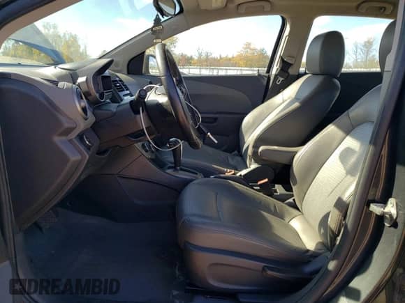 2015 Chevrolet Sonic LTZ with VIN 1G1JE6SB9F4109526, listed as a Copart auction lot 85760435 with 155,591 mi miles and Clean title. Bid and sale history available at DreamBid. Image 7.