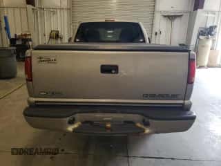 2001 Chevrolet S-10 with VIN 1GCCS14541K101678, listed as a Copart auction lot 70890865 with 173,389 mi miles and Salvage title. Bid and sale history available at DreamBid. Image 6.