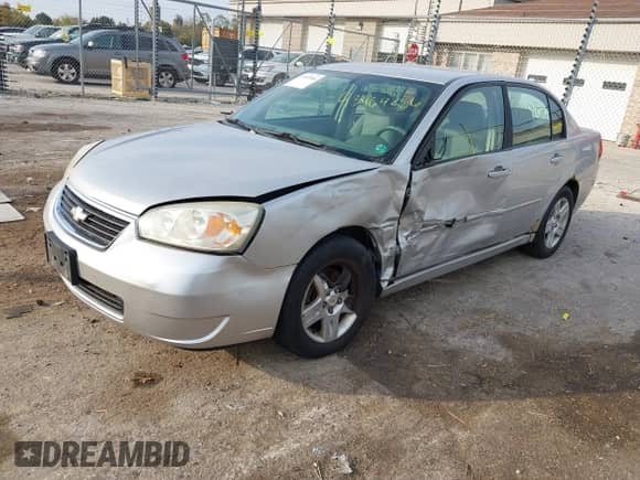 2006 Chevrolet Malibu 2LT с VIN 1G1ZT53896F147686, выставлен на аукционе IAAI как лот 43469586 с пробегом 221 629 миль миль и . История ставок и продаж доступна на DreamBid. Изображение 17.