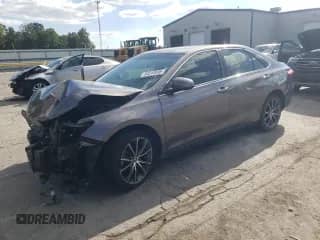 2017 Toyota Camry XLE с VIN 4T1BF1FK3HU633064, выставлен на аукционе Copart как лот 84243895 с пробегом 71 846 миль миль и Списание • Salvage title. История ставок и продаж доступна на DreamBid. Изображение 1.