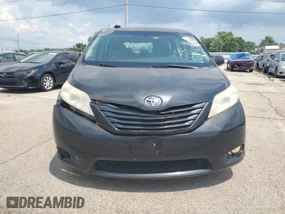2016 Toyota Sienna L with VIN 5TDZK3DC5GS717234, listed as a Copart auction lot 61906885 with 308,811 mi miles and Salvage title. Bid and sale history available at DreamBid. Image 5.