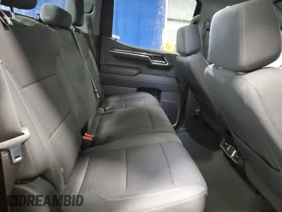 2023 Chevrolet Silverado 1500 LT z VIN 1GCPDDEK2PZ314484, wystawiony jako Copart lot #65538304 z przebiegiem 16 108 mil mil oraz Czysty tytuł • Clean title. Historia ofert i sprzedaży dostępna na DreamBid. Obrazek 10.