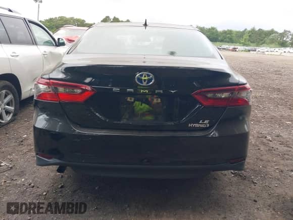 2022 Toyota Camry Hybrid LE with VIN 4T1C31AK3NU570645, listed as a IAAI auction lot 42659916 with 19,420 mi miles and . Bid and sale history available at DreamBid. Image 16.