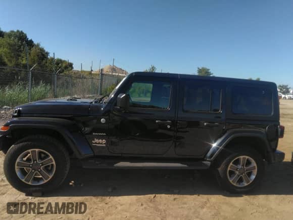 2021 Jeep Wrangler Unlimited Sahara with VIN 1C4HJXEG4MW506447, listed as a IAAI auction lot 37418105 with 38,973 mi miles and . Bid and sale history available at DreamBid. Image 14.