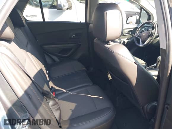 2022 Chevrolet Trax LT с VIN KL7CJPSM5NB560382, выставлен на аукционе IAAI как лот 42822140 с пробегом 37 131 миль миль и . История ставок и продаж доступна на DreamBid. Изображение 8.