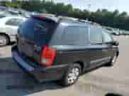 2008 Hyundai Entourage GLS with VIN KNDMC233X86045787, listed as a Copart auction lot 70932554 with 236,192 mi miles and Clean title. Bid and sale history available at DreamBid. Image 3.