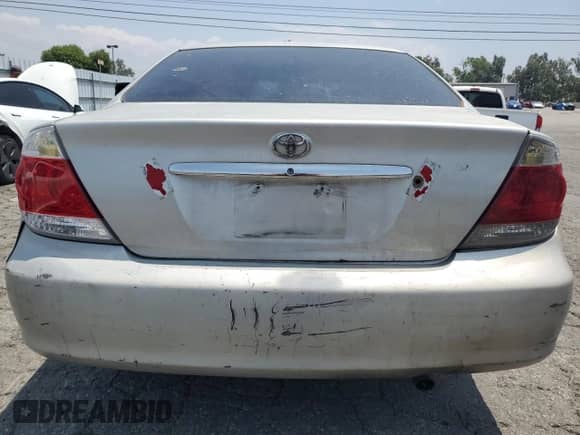 2005 Toyota Camry LE с VIN 4T1BE32K25U029862, выставлен на аукционе Copart как лот 60167565 с пробегом 177 016 миль миль и Списание • Salvage title. История ставок и продаж доступна на DreamBid. Изображение 6.
