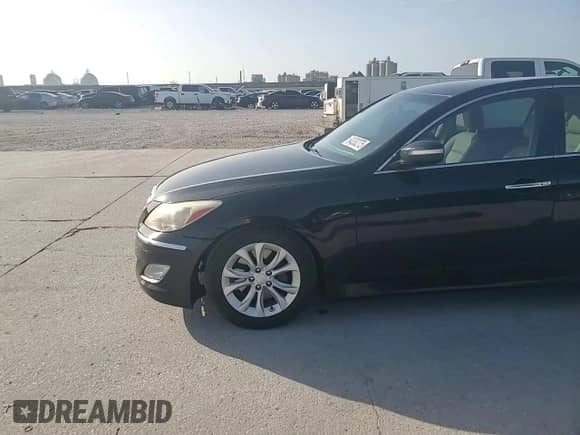 2013 Hyundai Genesis 3.8L with VIN KMHGC4DD3DU214520, listed as a Copart auction lot 64230275 with 122,882 mi miles and Salvage title. Bid and sale history available at DreamBid. Image 13.
