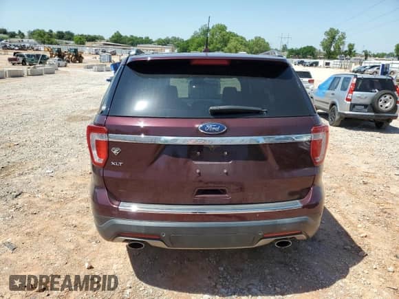 2018 Ford Explorer XLT with VIN 1FM5K7D88JGC25277, listed as a Copart auction lot 56957875 with 97,215 mi miles and Salvage title. Bid and sale history available at DreamBid. Image 6.