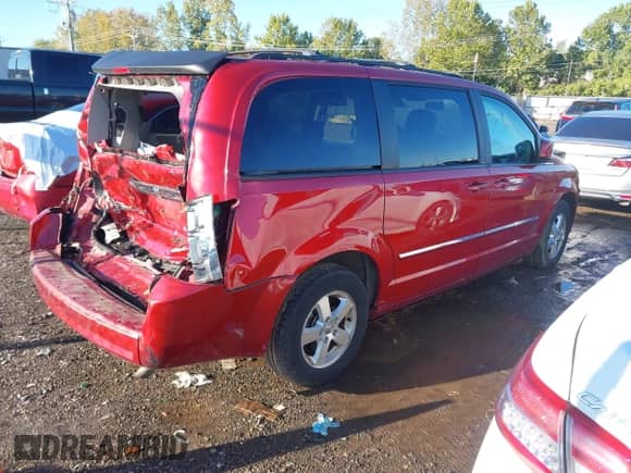 2008 Dodge Grand Caravan SXT z VIN 2D8HN54P88R604309, wystawiony jako IAAI lot #43397188 z przebiegiem 124 788 mil mil oraz . Historia ofert i sprzedaży dostępna na DreamBid. Obrazek 4.