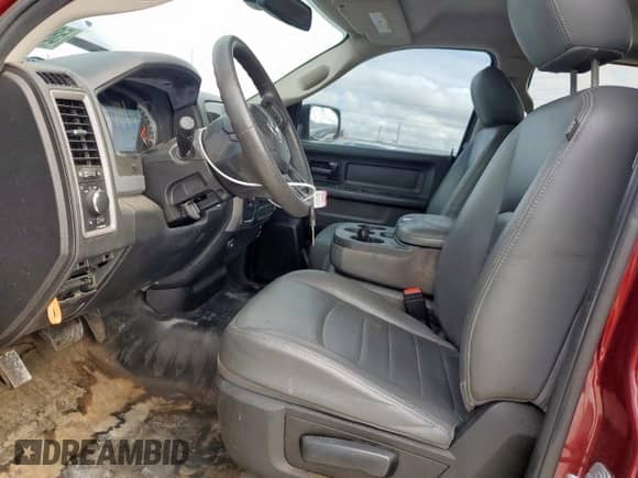 2020 Ram 1500 Tradesman z VIN 1C6RR6FG4LS128102, wystawiony jako Copart lot #58521475 z przebiegiem 62 253 mil mil oraz Szkoda całkowita • Salvage title. Historia ofert i sprzedaży dostępna na DreamBid. Obrazek 7.