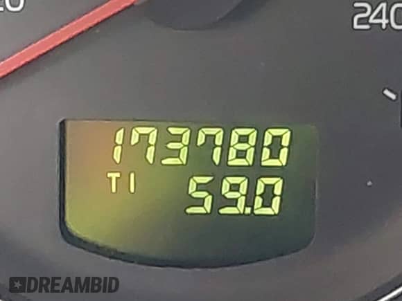 2005 Volvo XC70 with VIN YV1SZ592X51174914, listed as a IAAI auction lot 42689011 with 173,780 mi miles and . Bid and sale history available at DreamBid. Image 15.