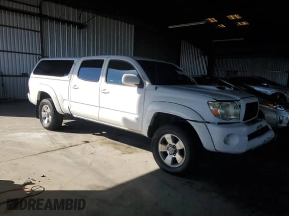 2007 Toyota Tacoma PreRunner z VIN 5TEKU72N17Z469350, wystawiony jako Copart lot #82575835 z przebiegiem 156 986 mil mil oraz Szkoda całkowita • Salvage title. Historia ofert i sprzedaży dostępna na DreamBid. Obrazek 4.
