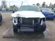 2020 Ram 1500 Big Horn z VIN 1C6RREBT0LN266926, wystawiony jako IAAI lot #41794173 z przebiegiem 126 043 mil mil oraz . Historia ofert i sprzedaży dostępna na DreamBid. Obrazek 13.