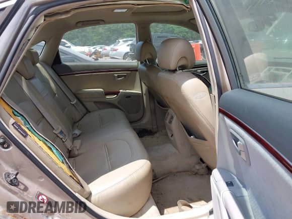 2006 Hyundai Azera SE с VIN KMHFC46F16A107397, выставлен на аукционе IAAI как лот 42309512 с пробегом Не указан миль и . История ставок и продаж доступна на DreamBid. Изображение 8.