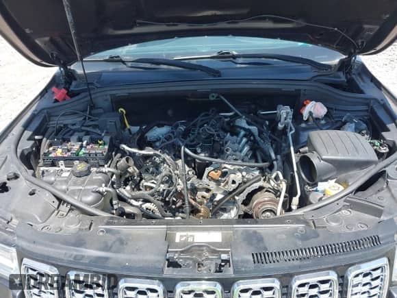 2017 Jeep Grand Cherokee Overland with VIN 1C4RJFCG0HC778681, listed as a IAAI auction lot 42573123 with 83,616 mi miles and . Bid and sale history available at DreamBid. Image 10.