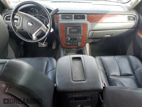 2013 Chevrolet Tahoe LT with VIN 1GNSKBE08DR289631, listed as a Copart auction lot 66216345 with 206,298 mi miles and Salvage title. Bid and sale history available at DreamBid. Image 8.
