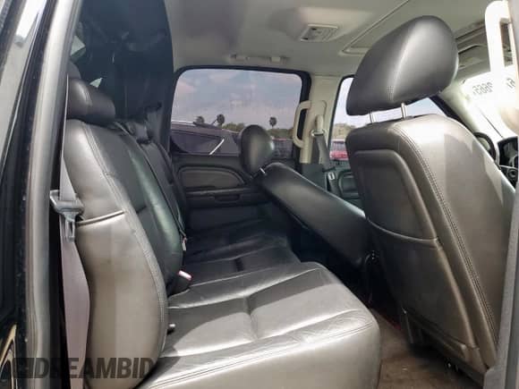 2011 Cadillac Escalade EXT Luxury with VIN 3GYT4MEF6BG295992, listed as a Copart auction lot 67802665 with 252,332 mi miles and Clean title. Bid and sale history available at DreamBid. Image 10.