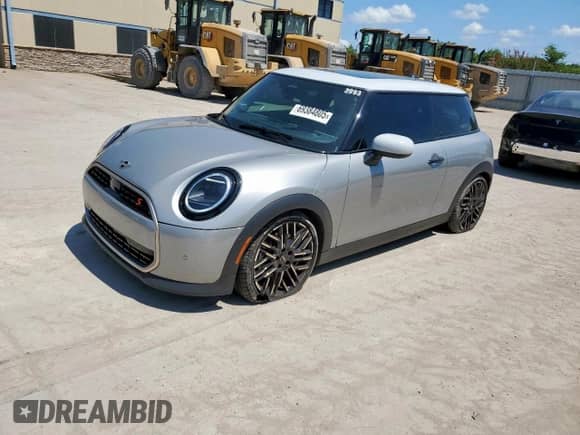 2025 MINI Hardtop Cooper S with VIN WMW23GD05S2W23993, listed as a Copart auction lot 69384805 with 3,252 mi miles and Salvage title. Bid and sale history available at DreamBid. Image 1.