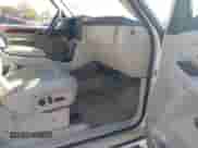 2002 Cadillac Escalade z VIN 1GYEK63N22R175563, wystawiony jako IAAI lot #43496408 z przebiegiem 222 024 mil mil oraz . Historia ofert i sprzedaży dostępna na DreamBid. Obrazek 5.