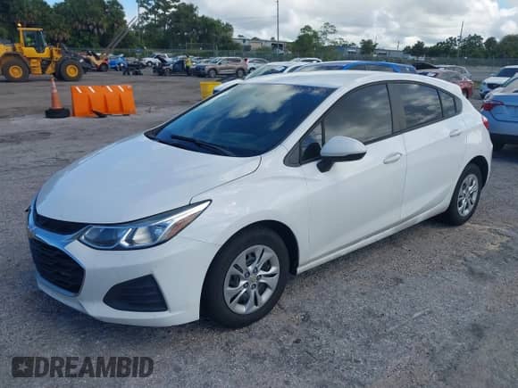 2019 Chevrolet Cruze LS с VIN 3G1BC6SM2KS576356, выставлен на аукционе IAAI как лот 43325030 с пробегом 184 115 миль миль и . История ставок и продаж доступна на DreamBid. Изображение 17.