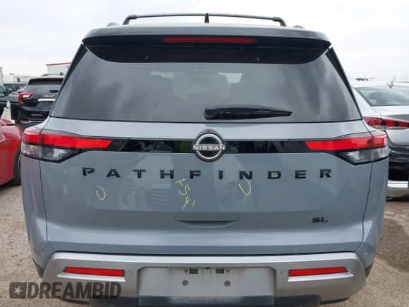 2022 Nissan Pathfinder SL z VIN 5N1DR3CA3NC225009, wystawiony jako IAAI lot #43154321 z przebiegiem 158 241 mil mil oraz . Historia ofert i sprzedaży dostępna na DreamBid. Obrazek 16.