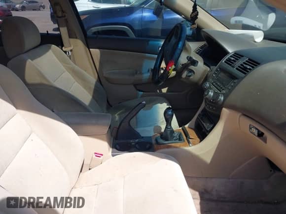 2003 Honda Accord EX z VIN 1HGCM55643A132707, wystawiony jako IAAI lot #42251848 z przebiegiem 187 397 mil mil oraz . Historia ofert i sprzedaży dostępna na DreamBid. Obrazek 5.