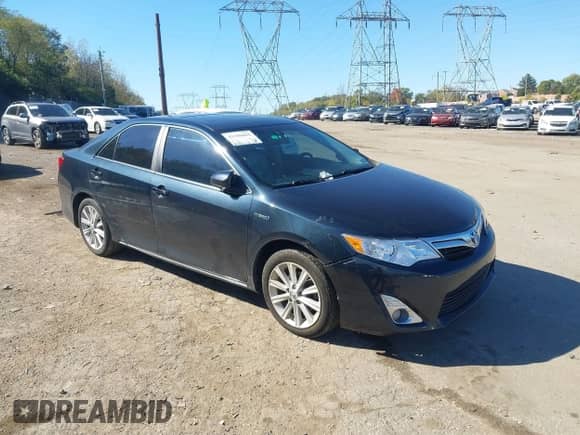 2013 Toyota Camry LE z VIN 4T1BD1FK8DU083389, wystawiony jako IAAI lot #43500060 z przebiegiem 201 004 mil mil oraz . Historia ofert i sprzedaży dostępna na DreamBid. Obrazek 1.