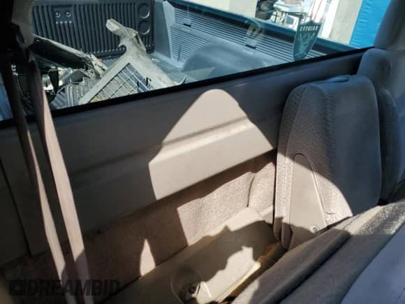 1997 Chevrolet Silverado 1500 with VIN 1GCEC14R6VZ252916, listed as a Copart auction lot 51365375 with 198,152 mi miles and Salvage title. Bid and sale history available at DreamBid. Image 10.