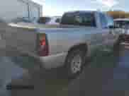 2006 Chevrolet Silverado 1500 LS z VIN 1GCEC19X66Z116391, wystawiony jako Copart lot #84517514 z przebiegiem 261 898 mil mil oraz Szkoda całkowita • Salvage title. Historia ofert i sprzedaży dostępna na DreamBid. Obrazek 3.