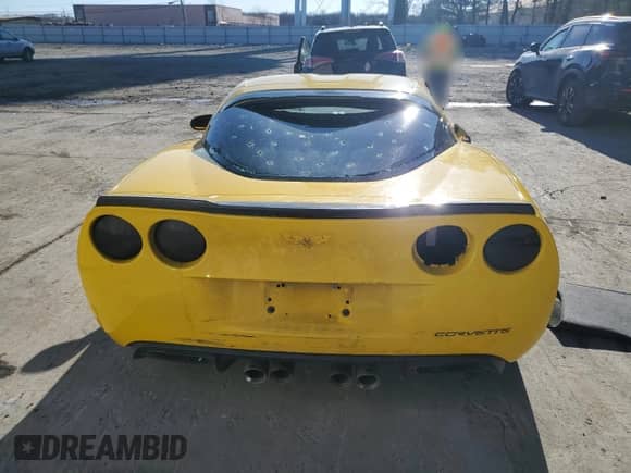 2006 Chevrolet Corvette Z06 с VIN 1G1YY26E065107256, выставлен на аукционе Copart как лот 43381815 с пробегом Не указан миль и Списание • Salvage title. История ставок и продаж доступна на DreamBid. Изображение 6.