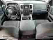 2017 Ram 1500 Big Horn z VIN 1C6RR7LTXHS835137, wystawiony jako Copart lot #83842195 z przebiegiem 103 268 mil mil oraz Szkoda całkowita • Salvage title. Historia ofert i sprzedaży dostępna na DreamBid. Obrazek 8.