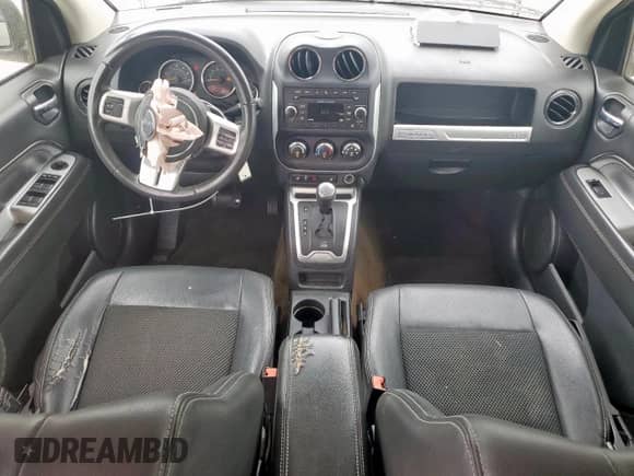 2015 Jeep Compass Latitude with VIN 1C4NJCEB4FD264130, listed as a Copart auction lot 66496385 with 117,705 mi miles and Salvage title. Bid and sale history available at DreamBid. Image 8.