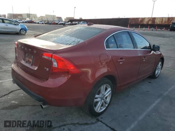 2013 Volvo S60 T5 Premier с VIN YV1612FS4D2197447, выставлен на аукционе Copart как лот 87124915 с пробегом 92 246 миль миль и Чистый • Clean title. История ставок и продаж доступна на DreamBid. Изображение 3.