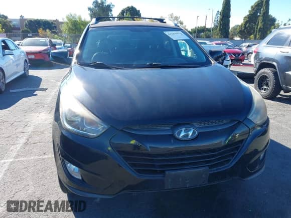 2014 Hyundai Tucson SE with VIN KM8JU3AG3EU925714, listed as a IAAI auction lot 43365574 with 39,987 mi miles and . Bid and sale history available at DreamBid. Image 11.