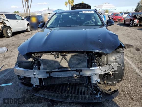 2023 Mercedes-Benz C 300 z VIN W1KAF4GB2PR134876, wystawiony jako Copart lot #80153075 z przebiegiem Nie podano mil oraz Szkoda całkowita • Salvage title. Historia ofert i sprzedaży dostępna na DreamBid. Obrazek 5.