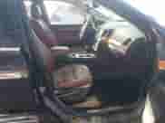 2012 Jeep Grand Cherokee Overland Summit z VIN 1C4RJFCT0CC290059, wystawiony jako IAAI lot #42934308 z przebiegiem 181 297 mil mil oraz . Historia ofert i sprzedaży dostępna na DreamBid. Obrazek 5.