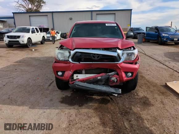 2013 Toyota Tacoma z VIN 3TMLU4EN9DM109881, wystawiony jako Copart lot #65328175 z przebiegiem 209 951 mil mil oraz Szkoda całkowita • Salvage title. Historia ofert i sprzedaży dostępna na DreamBid. Obrazek 13.