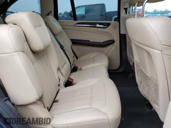 2019 Mercedes-Benz GLS 450 z VIN 4JGDF6EE1KB233489, wystawiony jako Copart lot #81835345 z przebiegiem 187 801 mil mil oraz Szkoda całkowita • Salvage title. Historia ofert i sprzedaży dostępna na DreamBid. Obrazek 11.