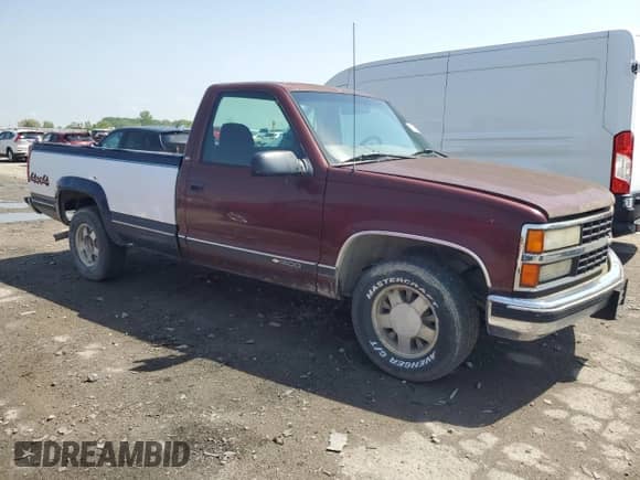 1997 Chevrolet Silverado 1500 with VIN 1GCEC14R6VZ251314, listed as a Copart auction lot 57305755 with 207,347 mi miles and Clean title. Bid and sale history available at DreamBid. Image 4.