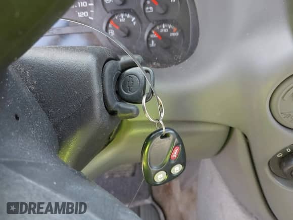 2005 Chevrolet TrailBlazer LT с VIN 1GNDS13S852331930, выставлен на аукционе IAAI как лот 42907764 с пробегом 197 106 миль миль и . История ставок и продаж доступна на DreamBid. Изображение 11.