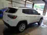2024 Jeep Compass Latitude Lux с VIN 3C4NJDFN7RT132380, выставлен на аукционе Copart как лот 65457005 с пробегом 8 257 миль миль и Списание • Salvage title. История ставок и продаж доступна на DreamBid. Изображение 3.