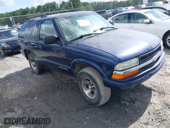 2002 Chevrolet Blazer LS с VIN 1GNCS18W42K158992, выставлен на аукционе IAAI как лот 42762582 с пробегом Не указан миль и . История ставок и продаж доступна на DreamBid. Изображение 1.