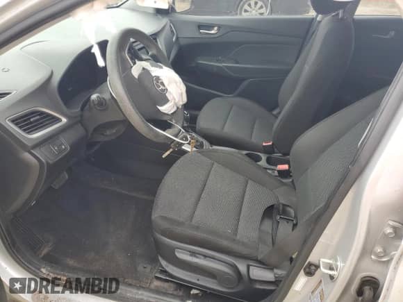 2020 Hyundai Accent SE z VIN 3KPC24A67LE107625, wystawiony jako Copart lot #67993475 z przebiegiem 48 810 mil mil oraz Nie do naprawy • Non repairable. Historia ofert i sprzedaży dostępna na DreamBid. Obrazek 7.