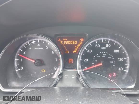 2014 Nissan Note SV z VIN 3N1CE2CP9EL424079, wystawiony jako IAAI lot #43142526 z przebiegiem 220 060 mil mil oraz . Historia ofert i sprzedaży dostępna na DreamBid. Obrazek 7.