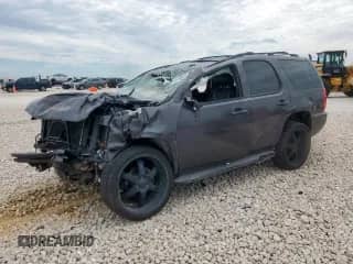 2011 Chevrolet Tahoe LTZ z VIN 1GNSCCE04BR243164, wystawiony jako Copart lot #66136915 z przebiegiem 181 964 mil mil oraz Szkoda całkowita • Salvage title. Historia ofert i sprzedaży dostępna na DreamBid. Obrazek 1.